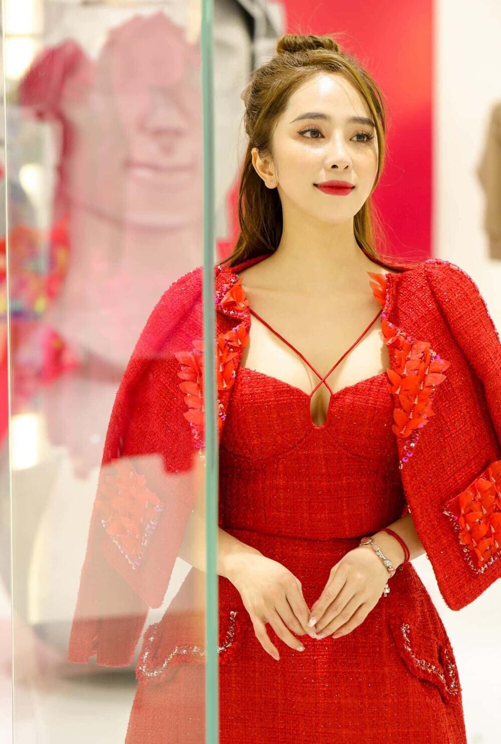 4 mỹ nhân Lynh Lee, Lương Thùy Linh, Văn Mai Hương, Quỳnh Nga đụng hàng, ai mới là số 1? 8 4 mỹ nhân Lynh Lee, Lương Thùy Linh, Văn Mai Hương, Quỳnh Nga đụng hàng, ai mới là số 1? 8
