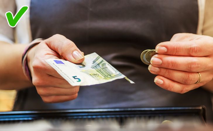 Tránh ngay 12 sai lầm này để không nhẵn túi khi đi du lịch 3 Tránh ngay 12 sai lầm này để không nhẵn túi khi đi du lịch 3