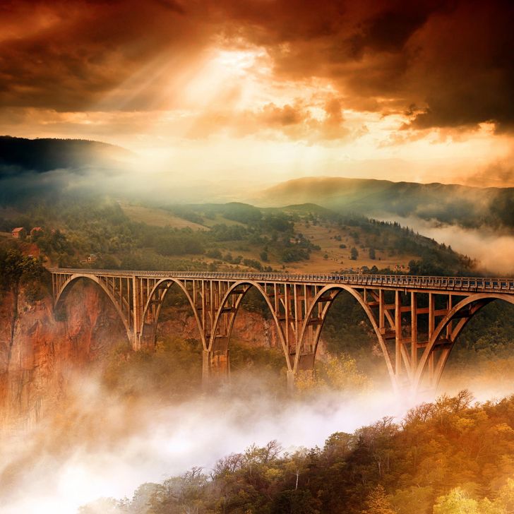 20 cây cầu đẹp nhất hành tinh khiến du khách như lạc đến thế giới khác 2