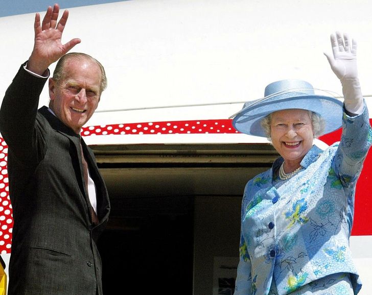 12 việc bình thường mà Nữ hoàng Elizabeth II không bao giờ làm trong đời 3 12 việc bình thường mà Nữ hoàng Elizabeth II không bao giờ làm trong đời 3