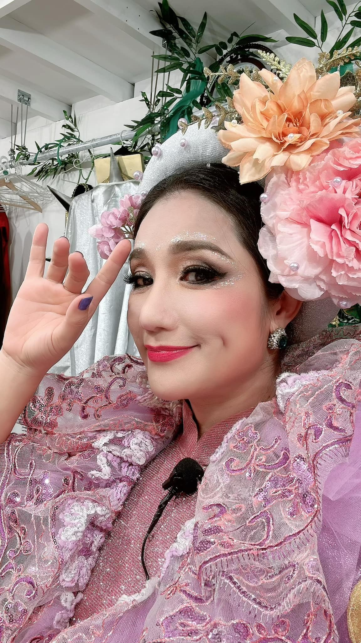 Đăng ảnh đôi mắt sưng tấy sau một vai diễn, MC Cát Tường tiết lộ lí do khiến fan xót xa - Ảnh 1 Đăng ảnh đôi mắt sưng tấy sau một vai diễn, MC Cát Tường tiết lộ lí do khiến fan xót xa - Ảnh 1
