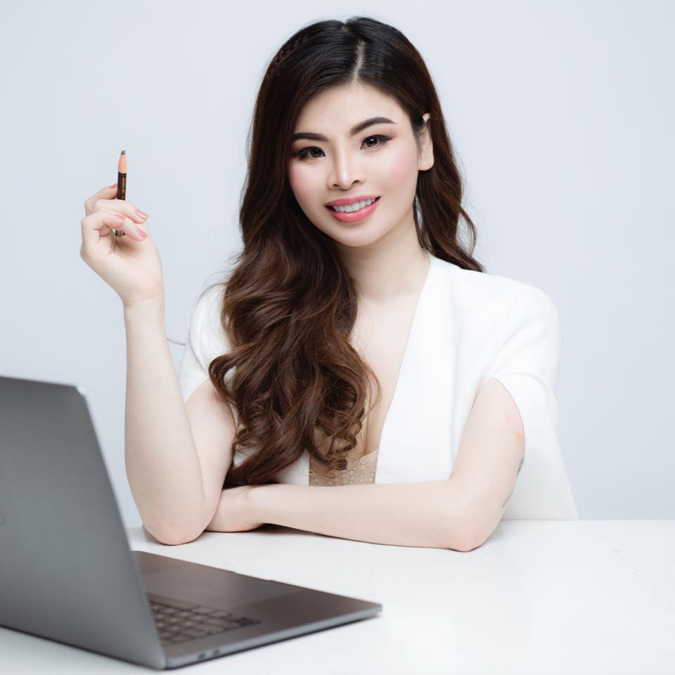 CEO Ngô Hằng - Càng bận rộn với đam mê càng thấy cuộc đời mình có ý nghĩa 1 CEO Ngô Hằng - Càng bận rộn với đam mê càng thấy cuộc đời mình có ý nghĩa 1