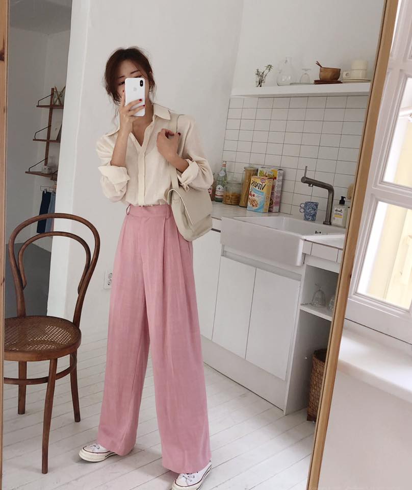 Nếu muốn diện đồ công sở thanh lịch mà không bị 'già chát', chị em phải note 4 màu quần âu sau 7 Nếu muốn diện đồ công sở thanh lịch mà không bị 'già chát', chị em phải note 4 màu quần âu sau 7