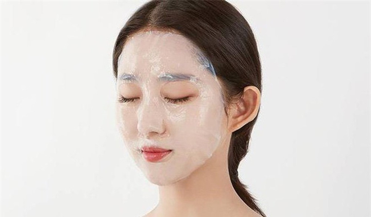 Những sai lầm khi đắp mặt nạ khiến bạn 'tiền mất tật mang' 2 Những sai lầm khi đắp mặt nạ khiến bạn 'tiền mất tật mang' 2