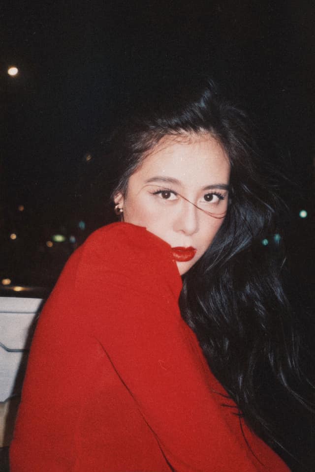 Nam Thư khoe visual 'thăng hạng' trong style Hong Kong 5 Nam Thư khoe visual 'thăng hạng' trong style Hong Kong 5