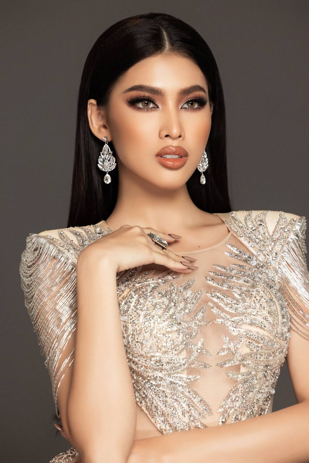 Công bố trang phục dạ hội của Ngọc Thảo tại Miss Grand 2020 - Ảnh 3 Công bố trang phục dạ hội của Ngọc Thảo tại Miss Grand 2020 - Ảnh 3
