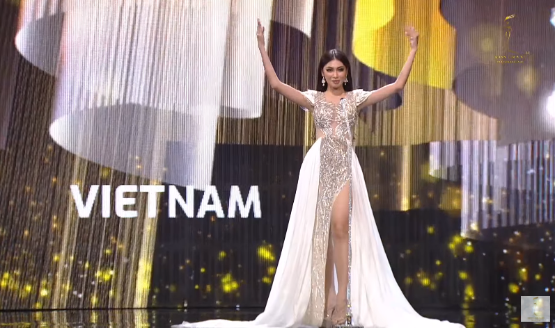 Ngọc Thảo hóa 'công chúa cổ tích', thần thái ngút ngàn trong đêm Bán kết Miss Grand 2021 2 Ngọc Thảo hóa 'công chúa cổ tích', thần thái ngút ngàn trong đêm Bán kết Miss Grand 2021 2