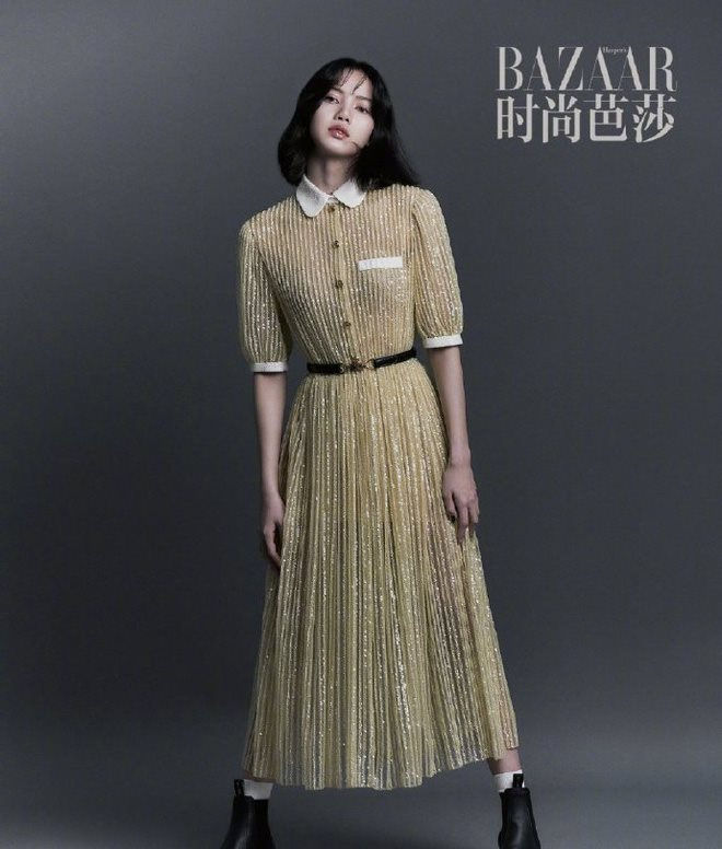 Toàn bộ ảnh của Lisa Black Pink bị 'bốc hơn' trên Weibo của Harper's Bazaar China với nguyên do 'khó chấp nhận' - Ảnh 3 Toàn bộ ảnh của Lisa Black Pink bị 'bốc hơn' trên Weibo của Harper's Bazaar China với nguyên do 'khó chấp nhận' - Ảnh 3