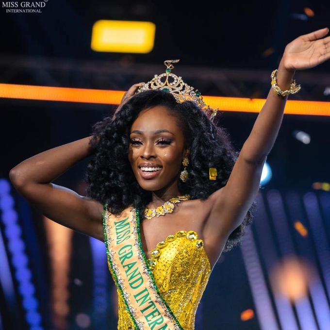 Chiêm ngưỡng dung mạo 'ngọc trai đen' nước Mỹ đăng quang Miss Grand International 2020  2