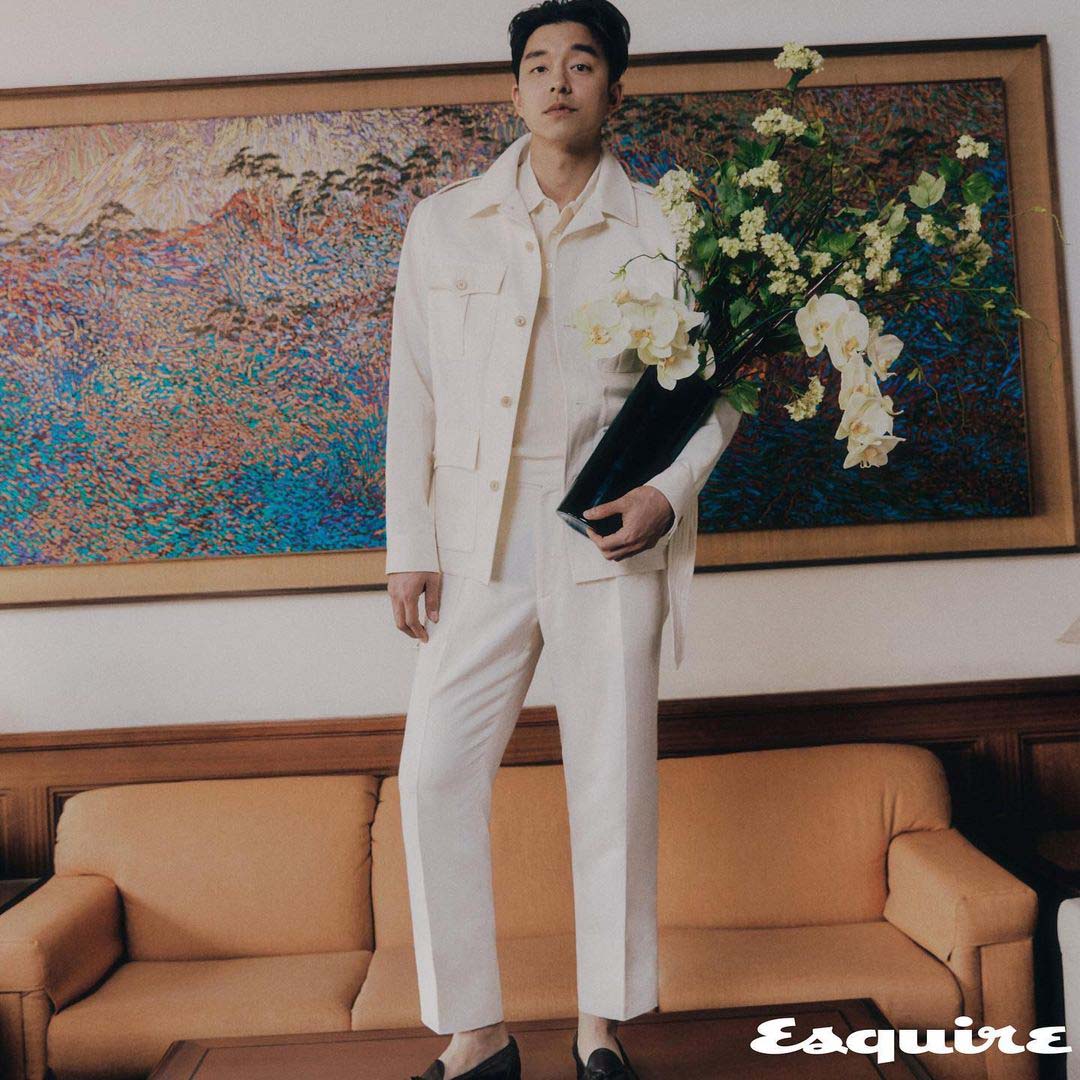 Sao nam tuần qua mặc gì: Phạm Bảo Luận đỏm dáng với xu hướng oversized-tailored, Gong Yoo chuẩn 'gừng càng già càng cay' 5 Sao nam tuần qua mặc gì: Phạm Bảo Luận đỏm dáng với xu hướng oversized-tailored, Gong Yoo chuẩn 'gừng càng già càng cay' 5