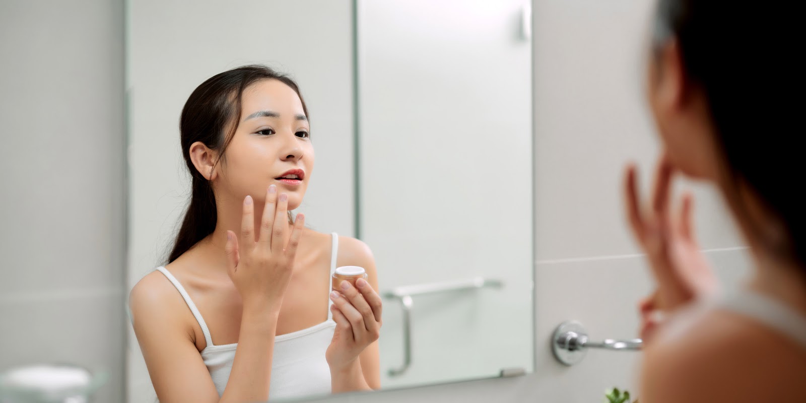 Các nàng U30 muốn đẹp trường tồn thì phải sắm ngay 5 món chăm sóc da sau đây 3 Các nàng U30 muốn đẹp trường tồn thì phải sắm ngay 5 món chăm sóc da sau đây 3
