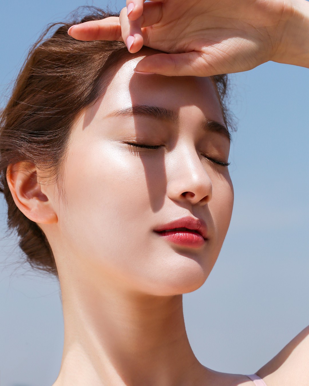 Dùng kem chống nắng nhưng da vẫn đen sạm, phải chăng bạn đang mắc những lỗi này? 1 Dùng kem chống nắng nhưng da vẫn đen sạm, phải chăng bạn đang mắc những lỗi này? 1