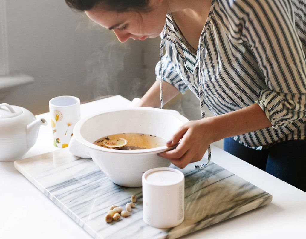 Xông hơi da mặt và những điều cần lưu ý 2 Xông hơi da mặt và những điều cần lưu ý 2