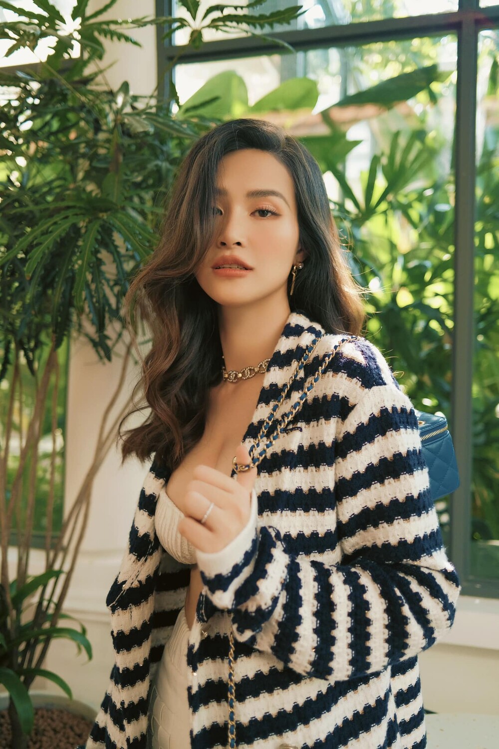 Gu thời trang ưa 'lả lơi' của hai mẹ bỉm sữa Đông Nhi - Hồ Ngọc Hà 3 Gu thời trang ưa 'lả lơi' của hai mẹ bỉm sữa Đông Nhi - Hồ Ngọc Hà 3