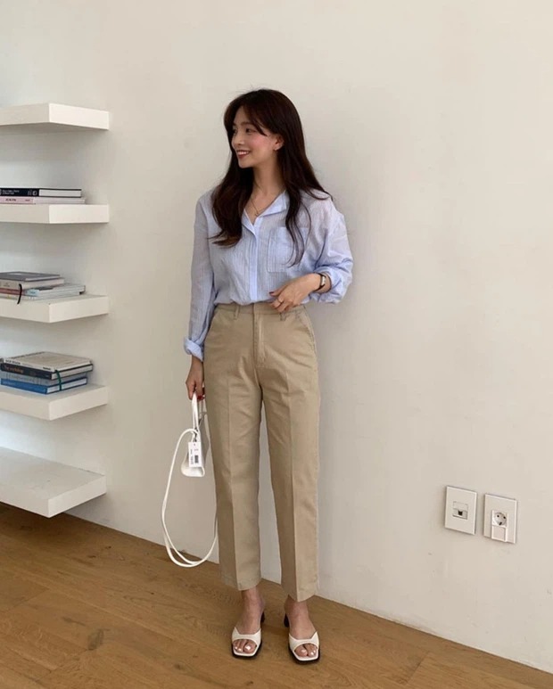 Hè đến: Đi dép vẫn xinh hết nấc với công thức mix đồ chuẩn Hàn sau đây 7 Hè đến: Đi dép vẫn xinh hết nấc với công thức mix đồ chuẩn Hàn sau đây 7