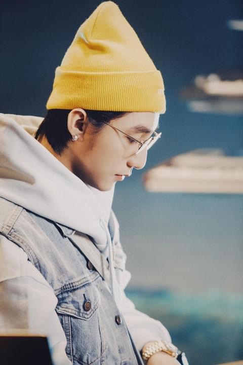 Sơn Tùng chia sẻ chuyện tình cảm trong buổi ra mắt MV Muộn rồi mà sao còn, dân tình thấy đúng nhưng không thuyết phục 4 Sơn Tùng chia sẻ chuyện tình cảm trong buổi ra mắt MV Muộn rồi mà sao còn, dân tình thấy đúng nhưng không thuyết phục 4
