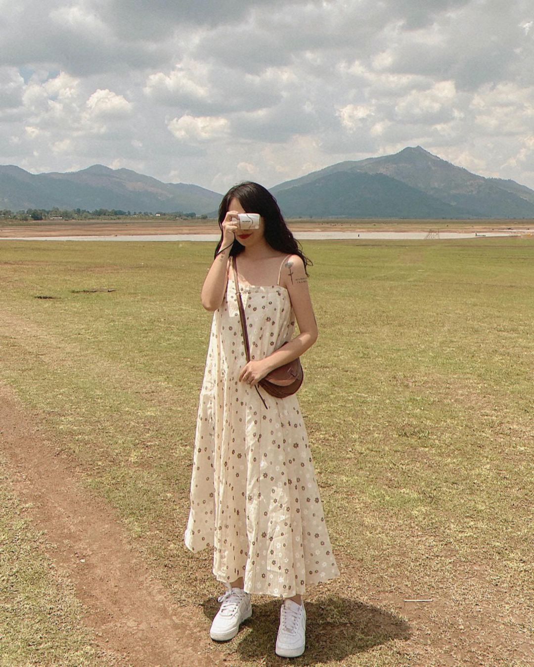 Dàn hot girl Instagram lên đồ đi quẩy lễ, nàng học được vô vàn outfit hay ho 2 Dàn hot girl Instagram lên đồ đi quẩy lễ, nàng học được vô vàn outfit hay ho 2