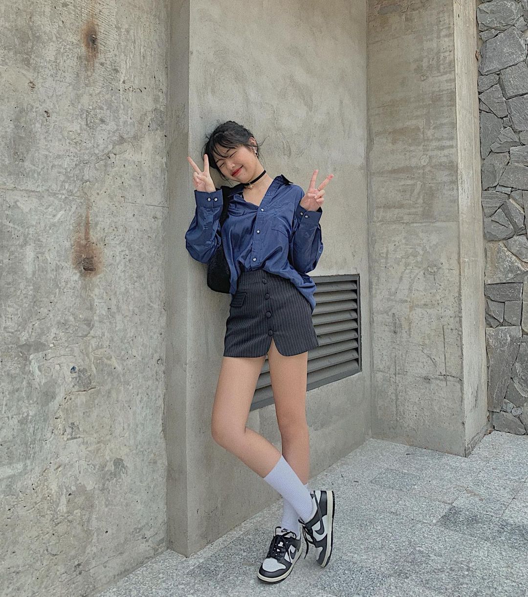 Học các hot girl Insatgram cách phối đồ đầu hè, vừa nhanh gọn vừa 'xịn-mịn' vô cùng 3 Học các hot girl Insatgram cách phối đồ đầu hè, vừa nhanh gọn vừa 'xịn-mịn' vô cùng 3