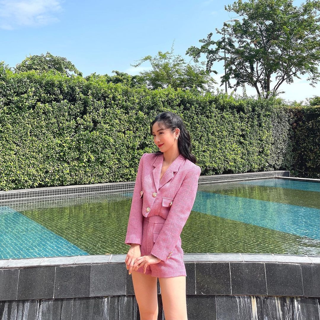 Tổng kết outfit đi chơi lễ của dàn sao Việt: Hà Hồ, Khánh Linh, Tóc Tiên 'mê mệt' túi hiệu, Kỳ Duyên khác lạ nhưng thời thượng miễn bàn 9 Tổng kết outfit đi chơi lễ của dàn sao Việt: Hà Hồ, Khánh Linh, Tóc Tiên 'mê mệt' túi hiệu, Kỳ Duyên khác lạ nhưng thời thượng miễn bàn 9