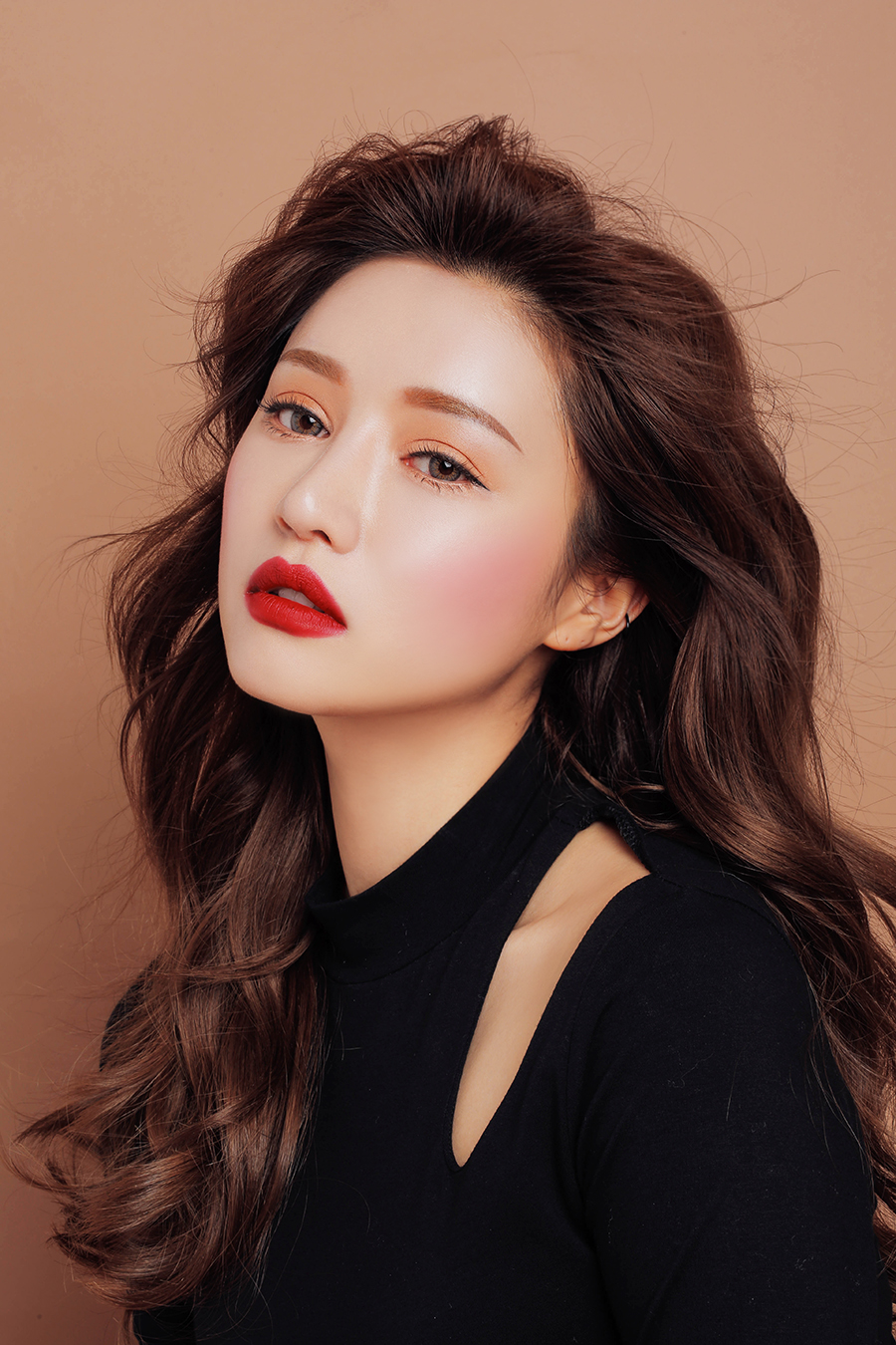 Hiểu rõ công dụng của xịt khoáng - món mỹ phẩm 'cứu rỗi' làn da mùa hè 2 Hiểu rõ công dụng của xịt khoáng - món mỹ phẩm 'cứu rỗi' làn da mùa hè 2