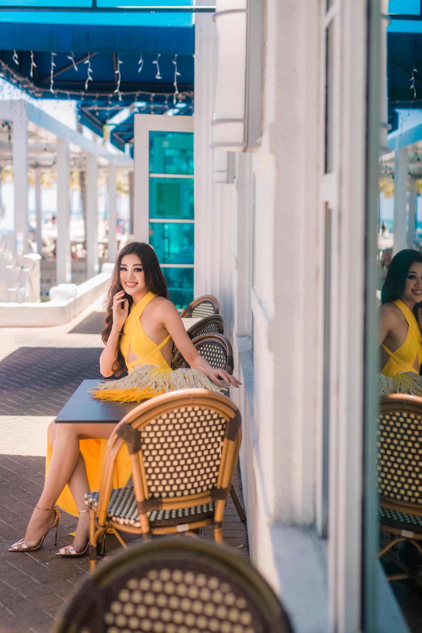 Tổng kết thời trang ngày 2 của Khánh Vân tại Miss Universe 2020 6 Tổng kết thời trang ngày 2 của Khánh Vân tại Miss Universe 2020 6