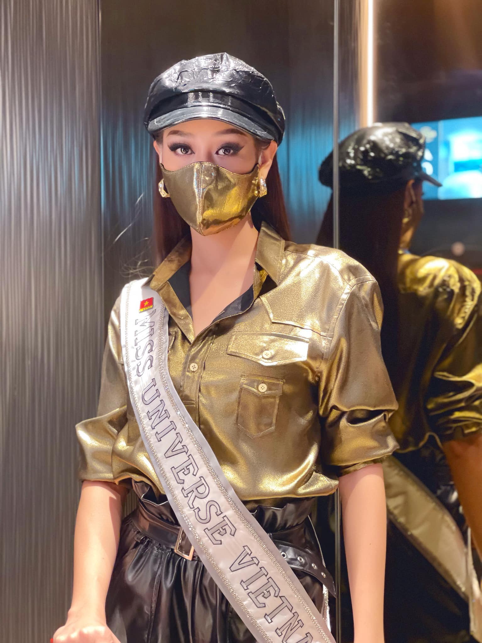 Khánh Vân lên đồ 'cực khét' trong ngày đầu nhập cuộc Miss Universe 4