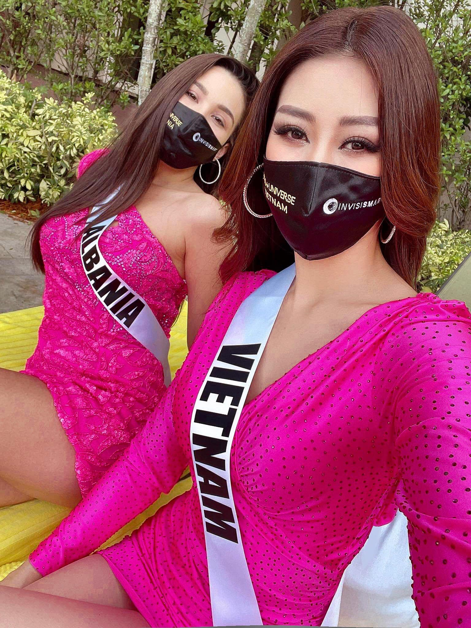 Ngày thứ 4 của Khánh Vân tại Miss Universe: 'Chặt chém' với váy hồng rực rỡ, tăng vọt thứ hạng từ top 21 lên top 12 6 Ngày thứ 4 của Khánh Vân tại Miss Universe: 'Chặt chém' với váy hồng rực rỡ, tăng vọt thứ hạng từ top 21 lên top 12 6
