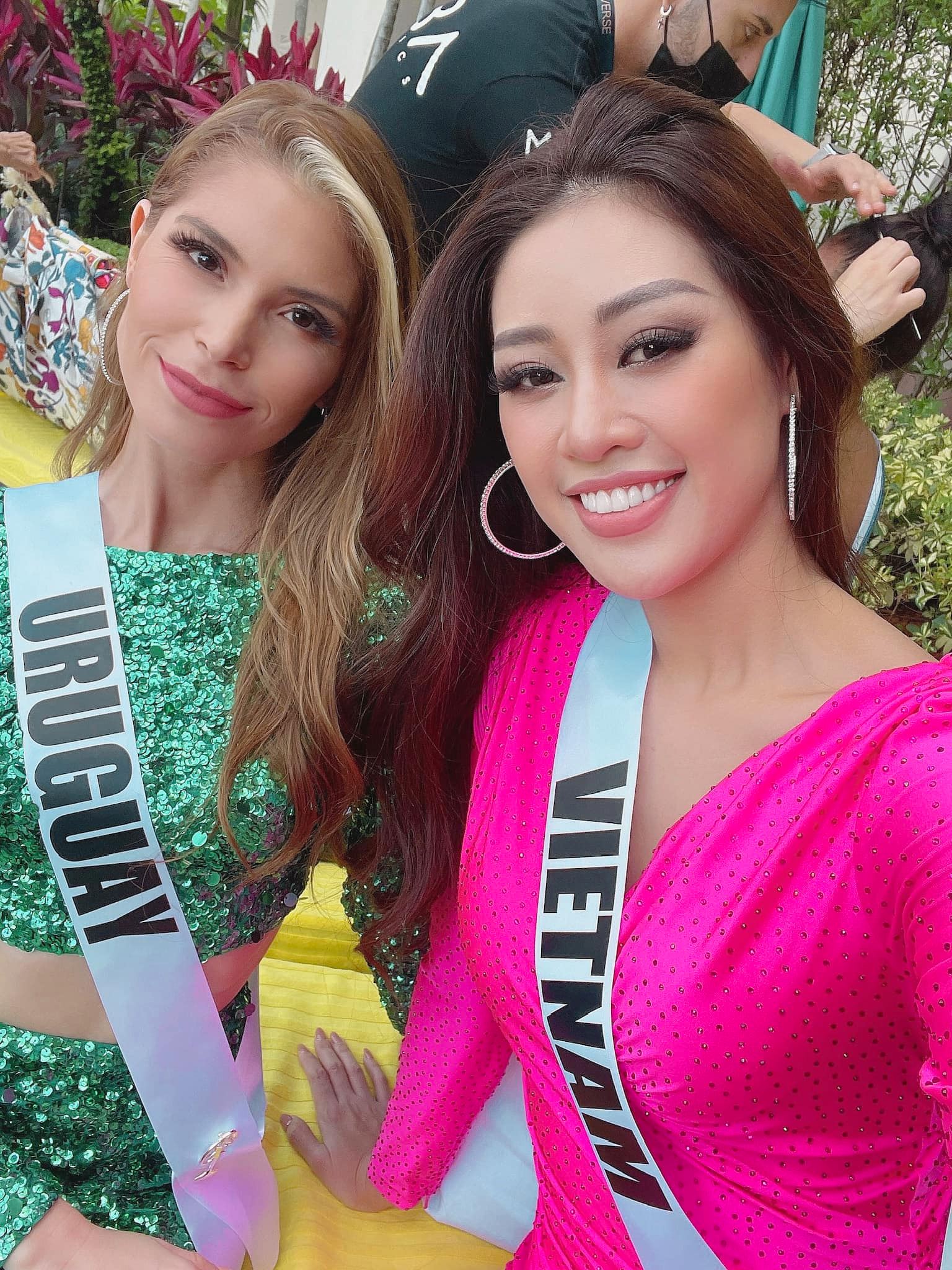 Ngày thứ 4 của Khánh Vân tại Miss Universe: 'Chặt chém' với váy hồng rực rỡ, tăng vọt thứ hạng từ top 21 lên top 12 5