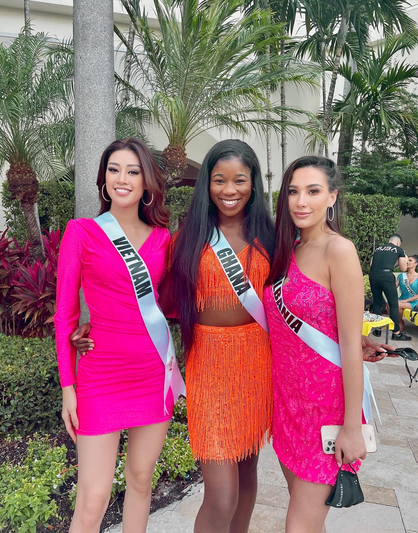 Ngày thứ 4 của Khánh Vân tại Miss Universe: 'Chặt chém' với váy hồng rực rỡ, tăng vọt thứ hạng từ top 21 lên top 12 2 Ngày thứ 4 của Khánh Vân tại Miss Universe: 'Chặt chém' với váy hồng rực rỡ, tăng vọt thứ hạng từ top 21 lên top 12 2