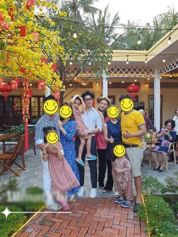 Ngô Thanh Vân khoe ảnh 'follow me', chủ động cầu hôn 'ngọt sớt' nhưng phản ứng của Huy Trần lại không 'như mơ' 6 Ngô Thanh Vân khoe ảnh 'follow me', chủ động cầu hôn 'ngọt sớt' nhưng phản ứng của Huy Trần lại không 'như mơ' 6