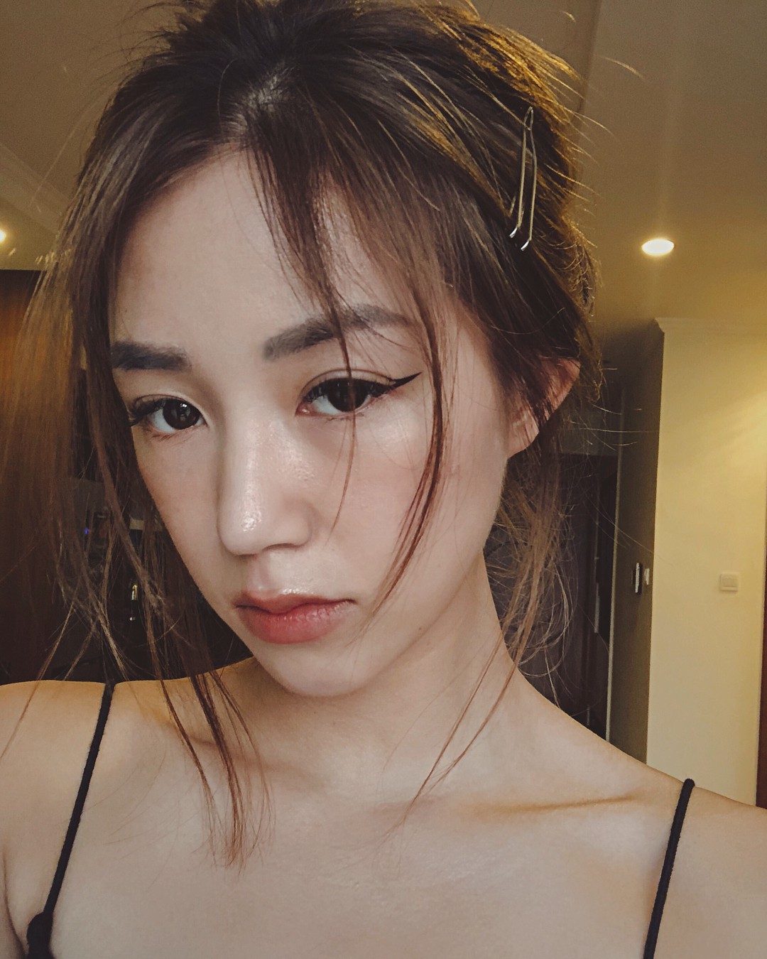 Mẹo trang điểm giúp nữ sinh có diện mạo rạng rỡ dịp bế giảng 4 Mẹo trang điểm giúp nữ sinh có diện mạo rạng rỡ dịp bế giảng 4