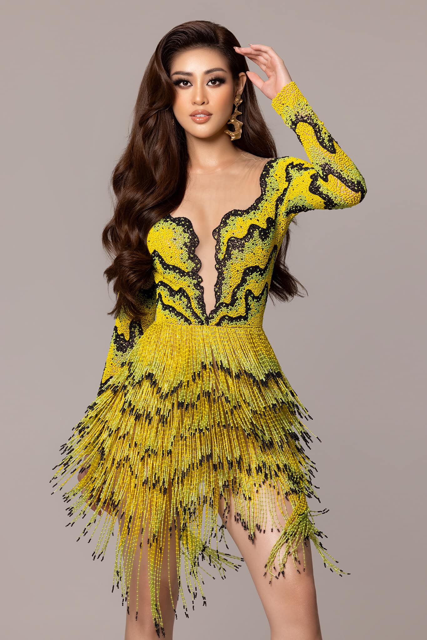 Ngày thứ 6 của Khánh Vân tại Miss Universe: Kiêu sa trong thiết kế ruộng bậc thang, tung bộ ảnh dạ hội đẹp đến 'nao lòng' 7 Ngày thứ 6 của Khánh Vân tại Miss Universe: Kiêu sa trong thiết kế ruộng bậc thang, tung bộ ảnh dạ hội đẹp đến 'nao lòng' 7