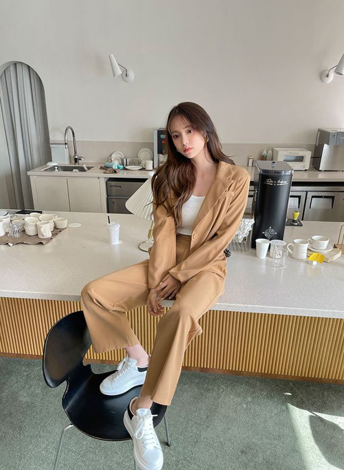 10 outfit hợp mùa nắng, từ chốn sở đến dạo phố, cứ diện lên là đẹp mê ly 9 10 outfit hợp mùa nắng, từ chốn sở đến dạo phố, cứ diện lên là đẹp mê ly 9