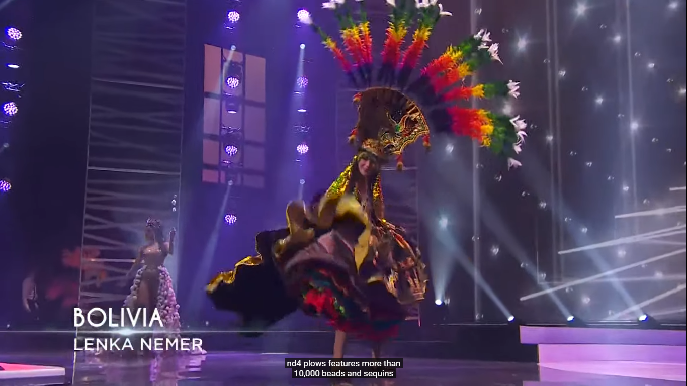 Khánh Vân e ấp trong 'Kén em', thần thái 'đỉnh của chóp' tại phần thi Trang phục dân tộc  (National Costume) của Miss Universe 6