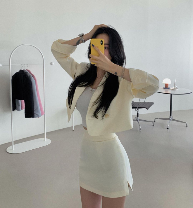 Những lỗi ăn mặc khiến style của nàng công sở 'âm điểm thanh lịch' vào mùa Hè 6 Những lỗi ăn mặc khiến style của nàng công sở 'âm điểm thanh lịch' vào mùa Hè 6
