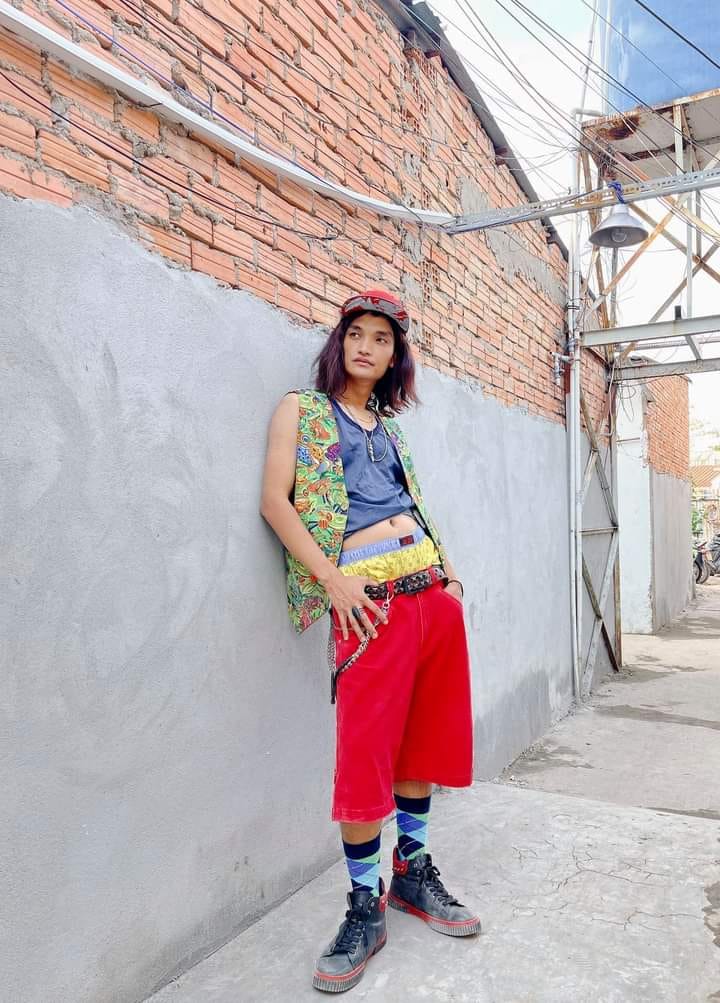 Mạc Văn Khoa cosplay thành Đen Vâu, dân tình được phen cười 'mệt nghỉ', thậm chí quên luôn cả bản gốc 3 Mạc Văn Khoa cosplay thành Đen Vâu, dân tình được phen cười 'mệt nghỉ', thậm chí quên luôn cả bản gốc 3