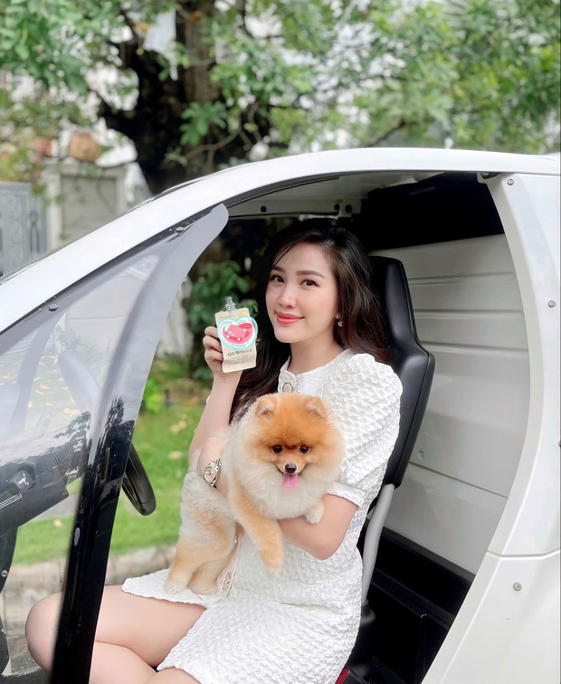 Sắc trắng thống trị thời trang sao Việt tuần qua: Hiền Hồ hóa quý cô cổ điển, Bảo Thy nền nã tựa gái đôi mươi 8 Sắc trắng thống trị thời trang sao Việt tuần qua: Hiền Hồ hóa quý cô cổ điển, Bảo Thy nền nã tựa gái đôi mươi 8