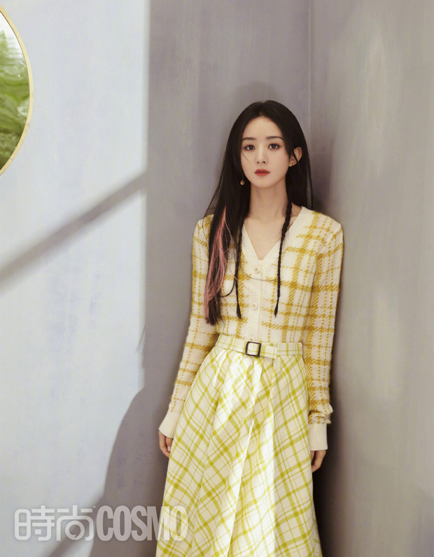 Mỹ nhân xứ Trung đua nhau 'chặt chém' tạp chí tháng 6: Triệu Lệ Dĩnh, Nghê Ni visual tựa nữ thần, Victoria Tống Thiến 'cứng đời' 5 Mỹ nhân xứ Trung đua nhau 'chặt chém' tạp chí tháng 6: Triệu Lệ Dĩnh, Nghê Ni visual tựa nữ thần, Victoria Tống Thiến 'cứng đời' 5