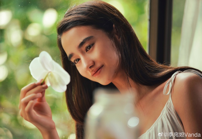 Nhan sắc tuổi 18 khiến 'hoa nhường nguyệt thẹn' của mỹ nhân phim 'Diệp Vấn' 3 Nhan sắc tuổi 18 khiến 'hoa nhường nguyệt thẹn' của mỹ nhân phim 'Diệp Vấn' 3