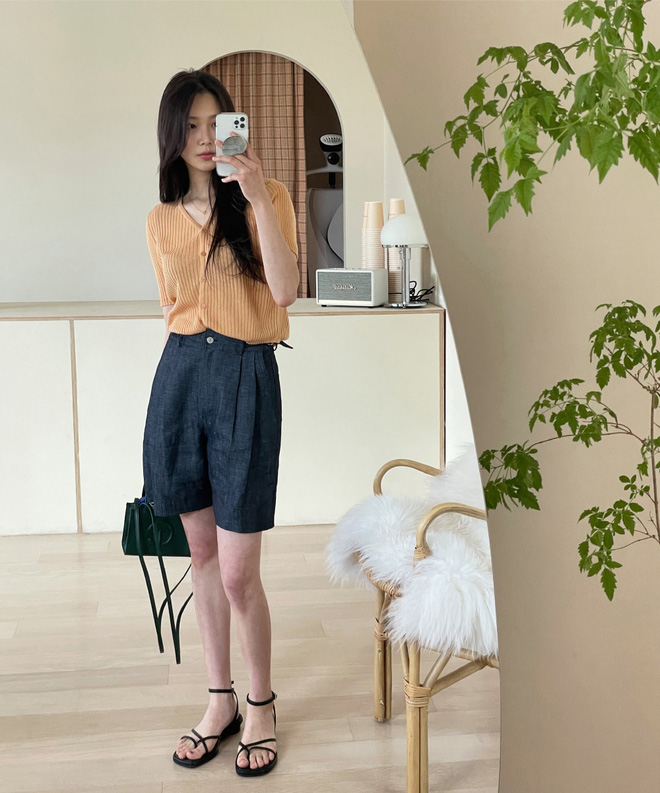 Không phải quần ống rộng, đây mới là kiểu quần đáng ‘đồng tiền bát gaọ’ hè này 2 Không phải quần ống rộng, đây mới là kiểu quần đáng ‘đồng tiền bát gaọ’ hè này 2