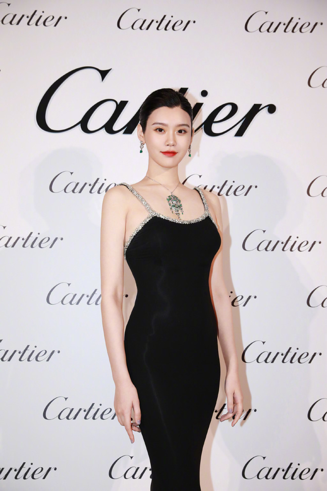Ming Xi gây tranh cãi khi nhảy nhót lúc đang mang thai 4 Ming Xi gây tranh cãi khi nhảy nhót lúc đang mang thai 4
