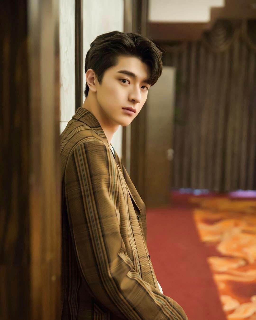 BXH ‘tứ đại mỹ nam’ Cbiz: Dương Dương đầu bảng, Tiêu Chiến, Tống Uy Long gây tranh cãi 12 BXH ‘tứ đại mỹ nam’ Cbiz: Dương Dương đầu bảng, Tiêu Chiến, Tống Uy Long gây tranh cãi 12