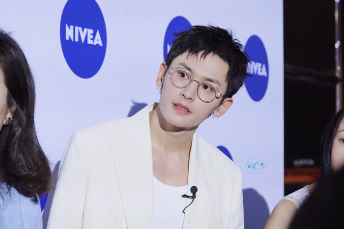 Trương Triết Hạn liên tục bị làm giả giấy tờ, phải nhờ cảnh sát vào cuộc điều tra 3 Trương Triết Hạn liên tục bị làm giả giấy tờ, phải nhờ cảnh sát vào cuộc điều tra 3