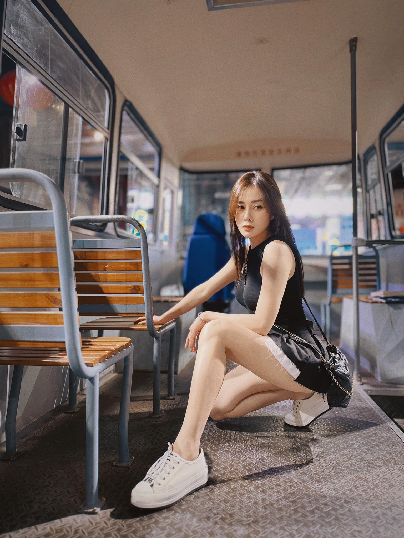 Phương Oanh tham quan nhiều địa điểm nổi tiếng tại xứ Trung Phương Oanh tham quan nhiều địa điểm nổi tiếng tại xứ Trung