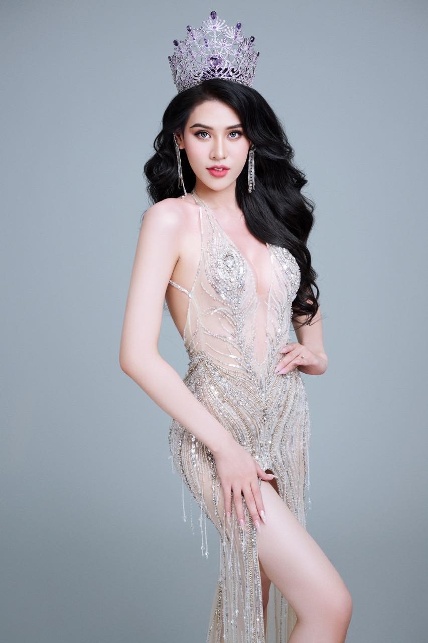 Video: Dịu Thảo khoe visual 'sắc như dao cau' trước thềm MIQ 2023, fan chắc nịch cơ hội 'ụp crown' - Ảnh 4 Video: Dịu Thảo khoe visual 'sắc như dao cau' trước thềm MIQ 2023, fan chắc nịch cơ hội 'ụp crown' - Ảnh 4