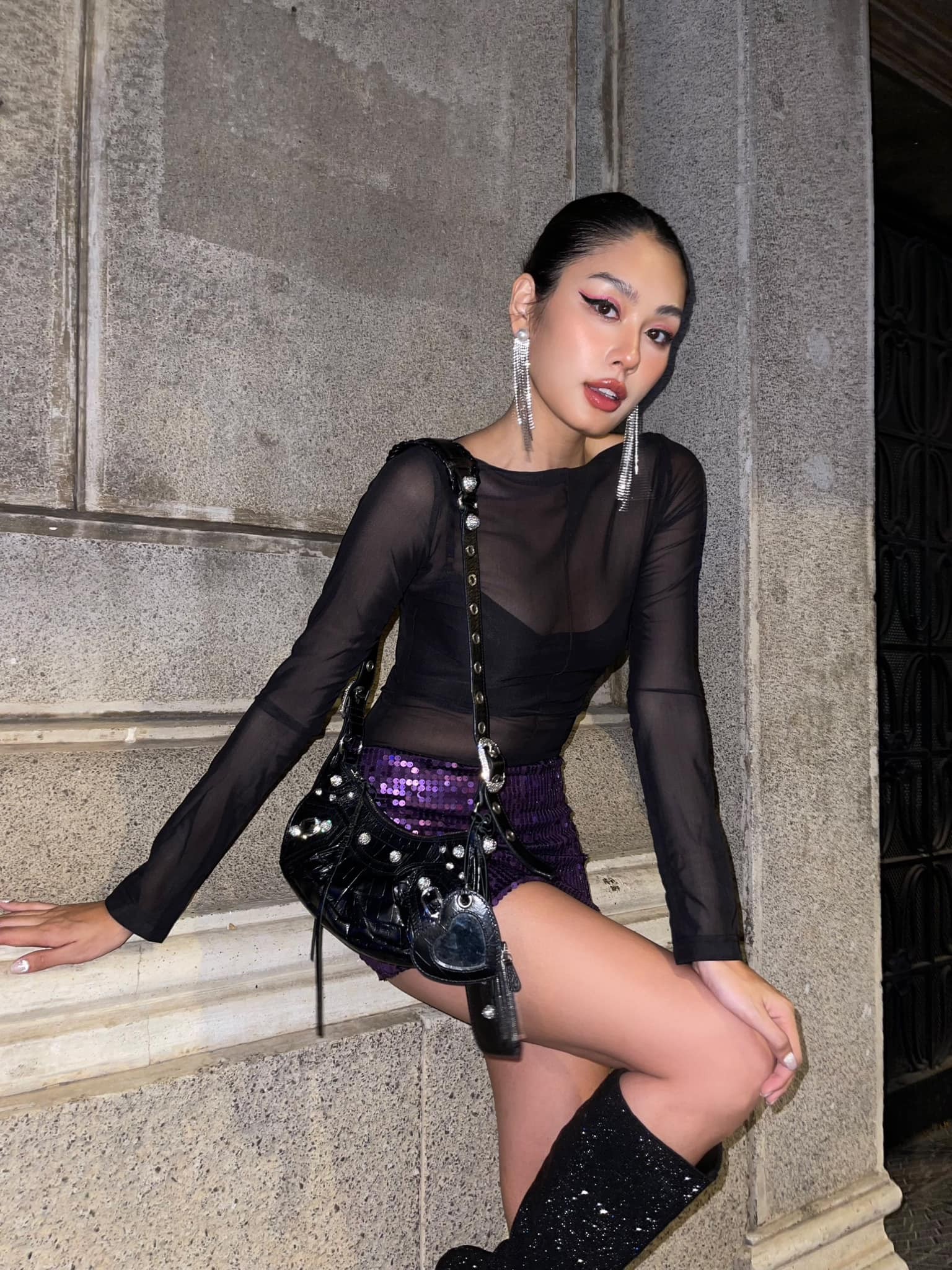 Thảo Nhi Lê chăm khoe dáng đỉnh với đồ xuyên thấu, fan tiếc hùi hụi:'Không được thi Miss Universe 2023 quá phí' - Ảnh 5 Thảo Nhi Lê chăm khoe dáng đỉnh với đồ xuyên thấu, fan tiếc hùi hụi:'Không được thi Miss Universe 2023 quá phí' - Ảnh 5